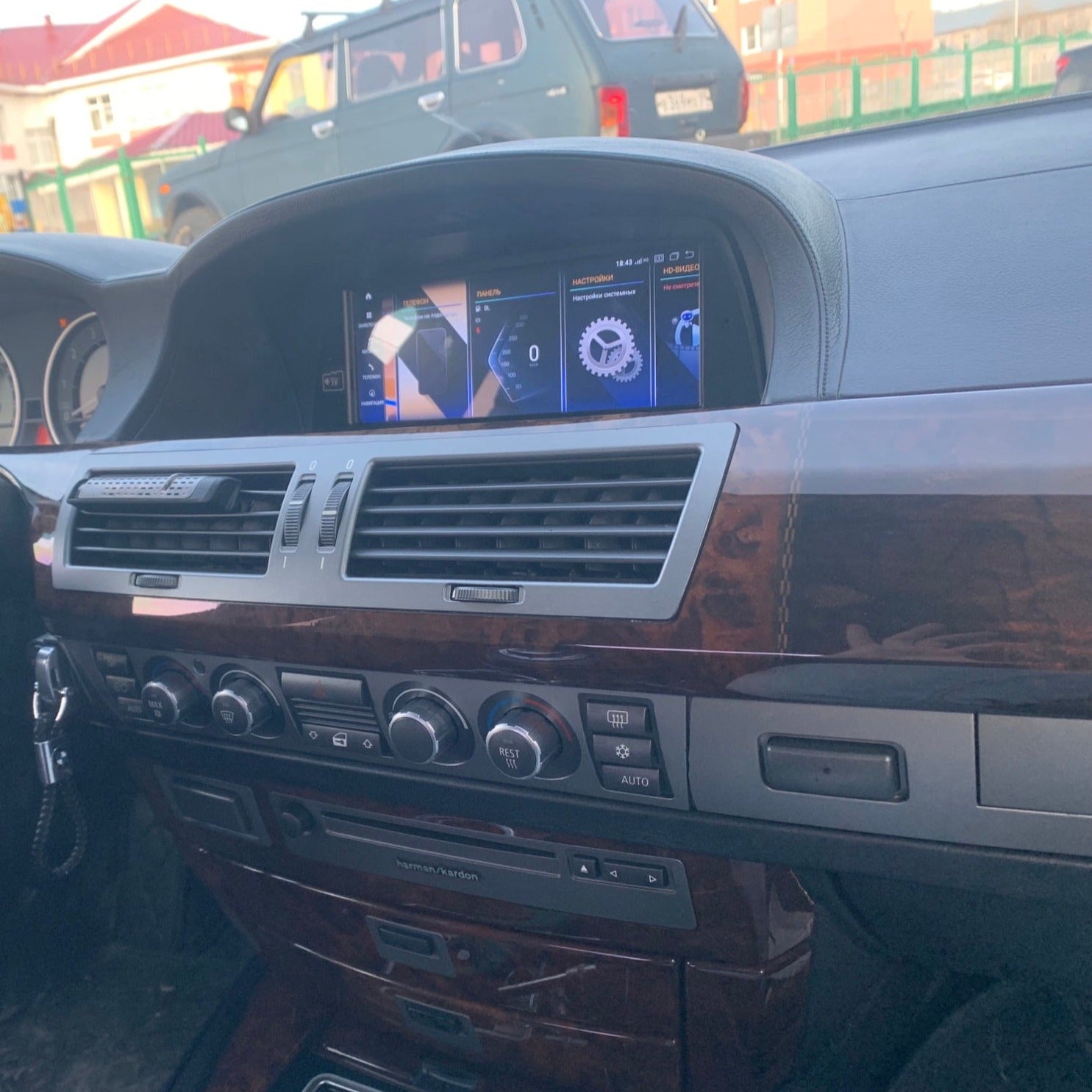 BMW 7 Series | E65 E66 | Android Screen - Image 2